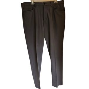 GREG NORMAN Men's Pants. Size 36 x 30. Color Gray. Like New.